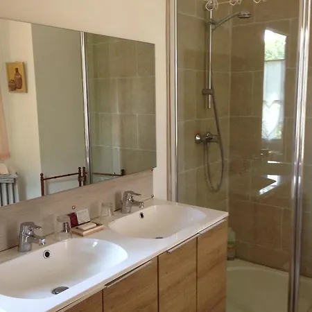 Chateau Cornillon Arles Room photo